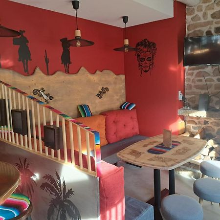 Le Barriol Hotel Saint-Julien-Chapteuil Kültér fotó