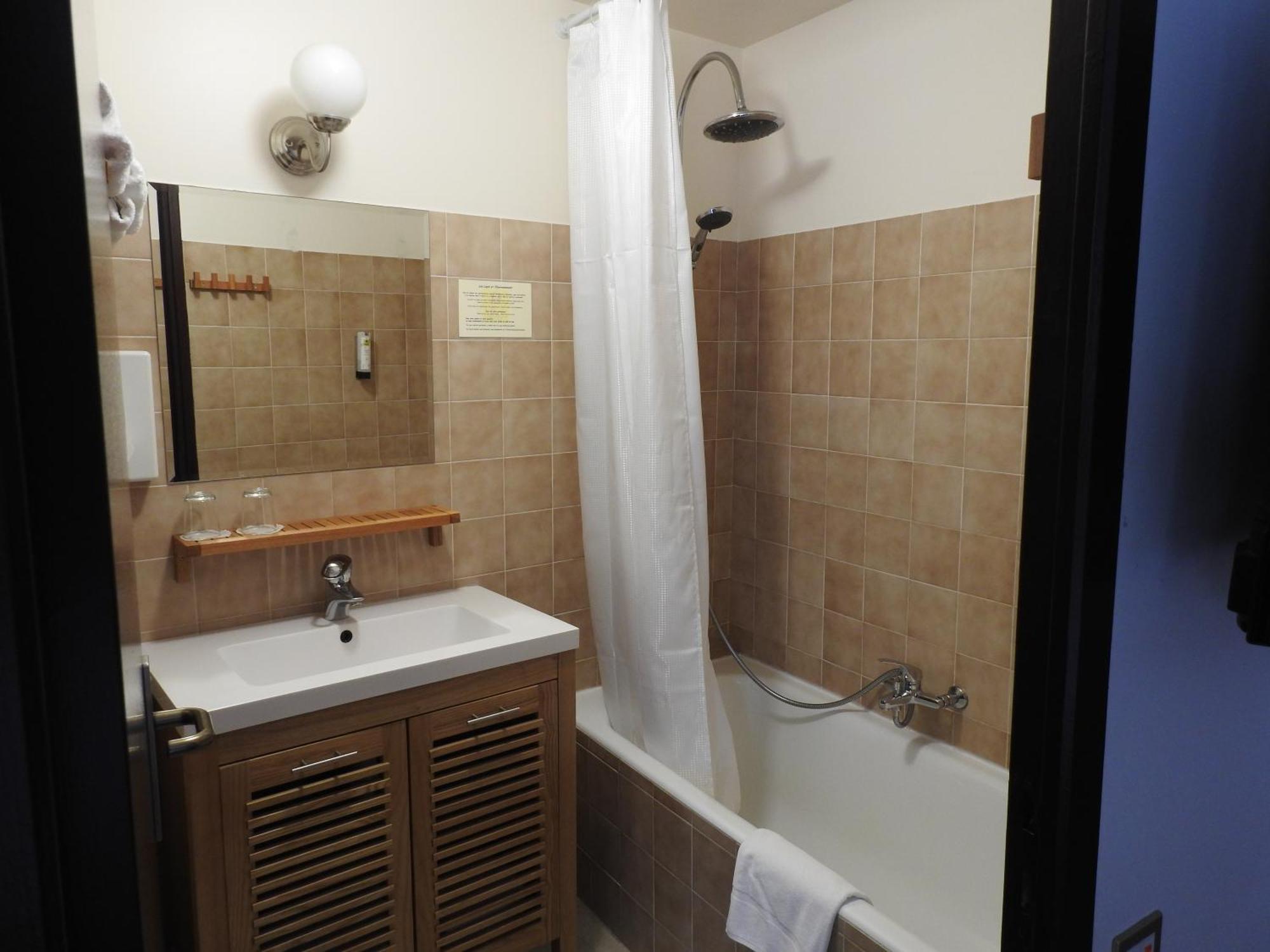 Le Barriol Hotel Saint-Julien-Chapteuil Kültér fotó