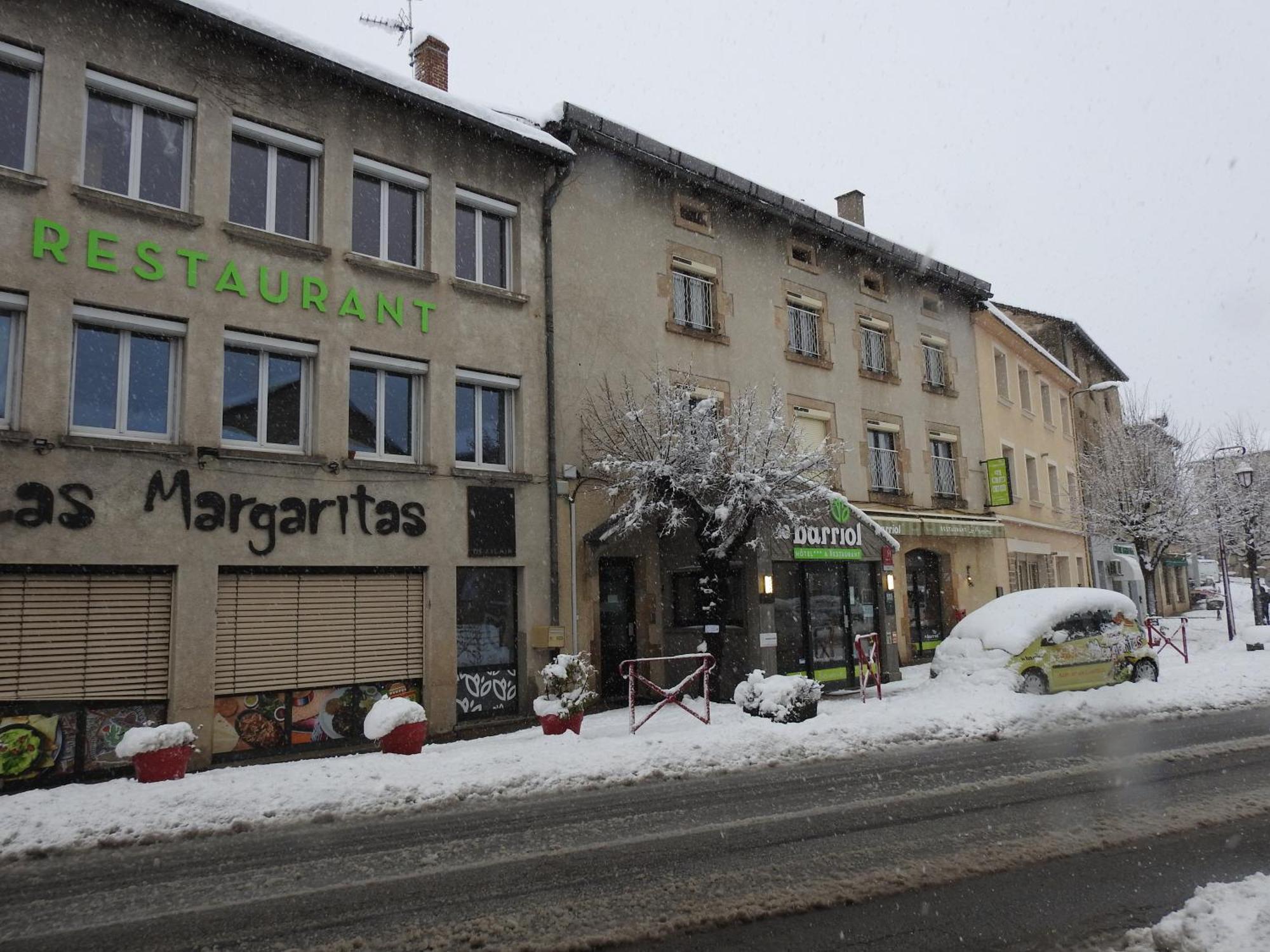 Le Barriol Hotel Saint-Julien-Chapteuil Kültér fotó