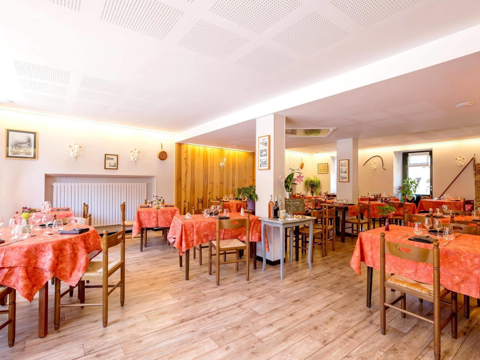 Le Barriol Hotel Saint-Julien-Chapteuil Kültér fotó