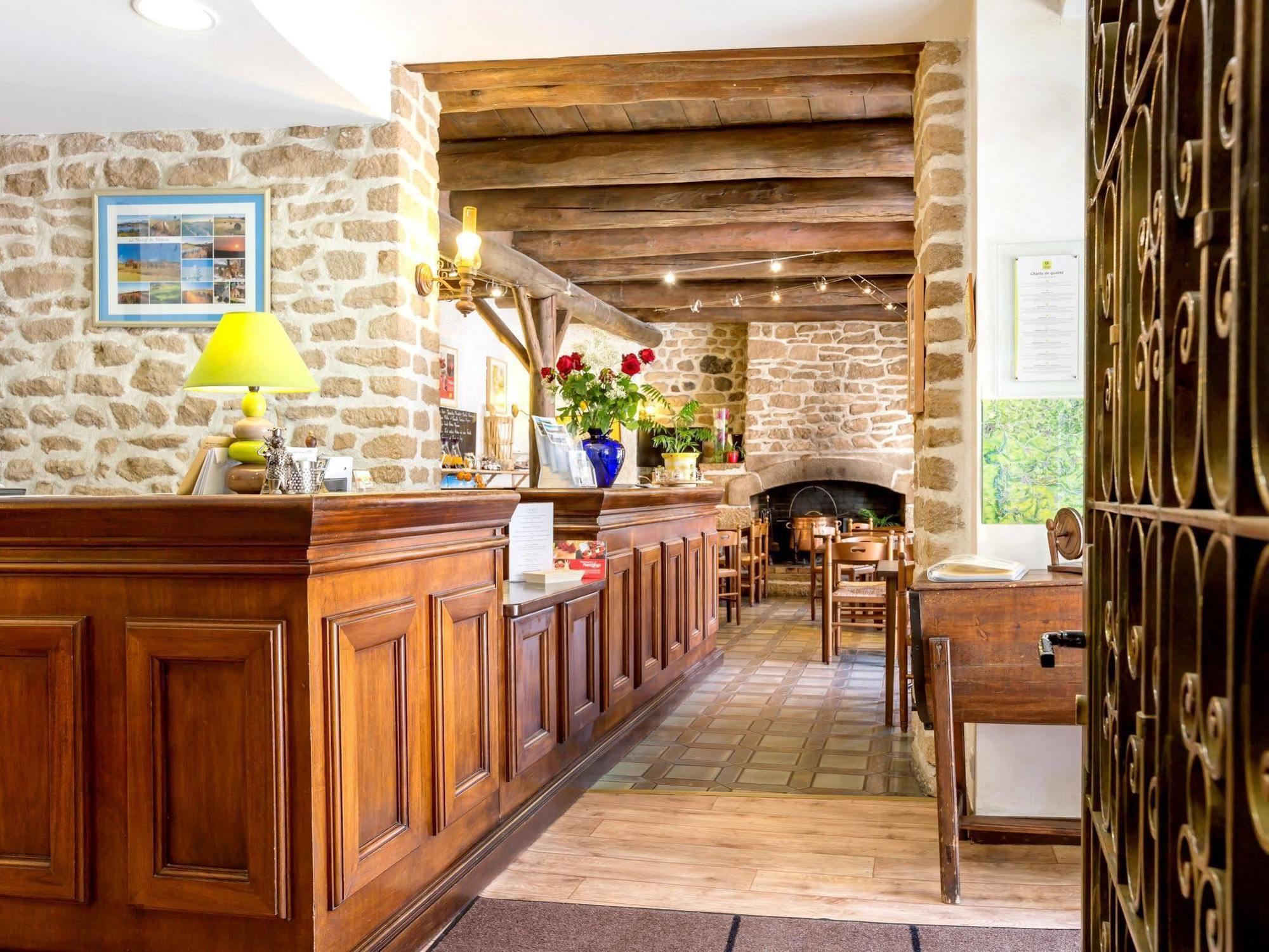 Le Barriol Hotel Saint-Julien-Chapteuil Kültér fotó