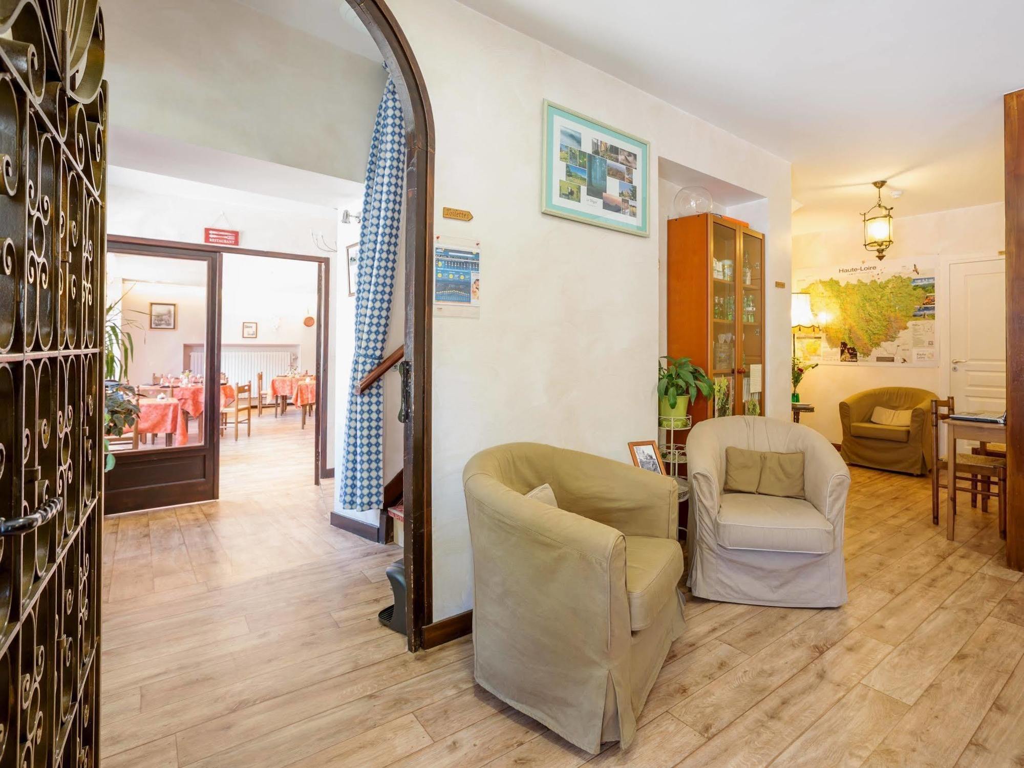 Le Barriol Hotel Saint-Julien-Chapteuil Kültér fotó